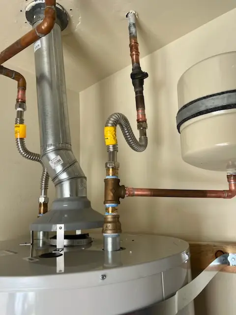 Water heater installation and plumbing repair in Little Havana
